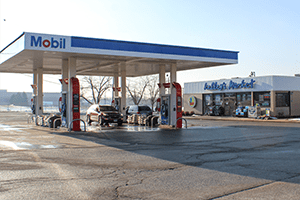 Forest Hills Mobil